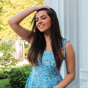 Meet your Posher, Caroline